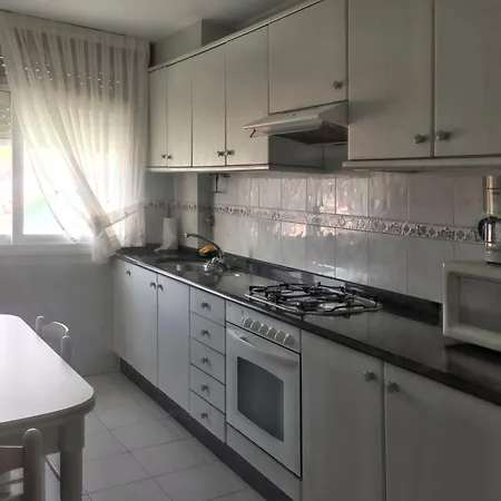 Comfortable In With Balcony Appartement Laxe